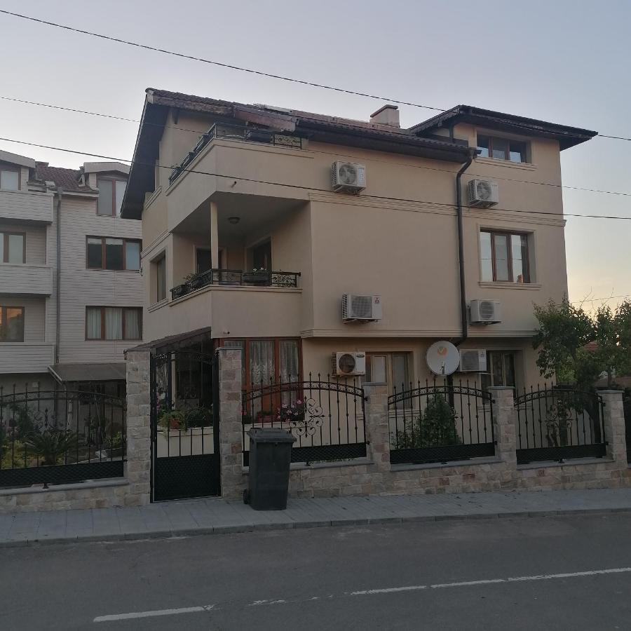 Apartments Dona Černomorec Exterior foto